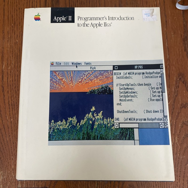 The Apple Technical Library: Programmer’s Intro to the Apple IIGS WITH DISK