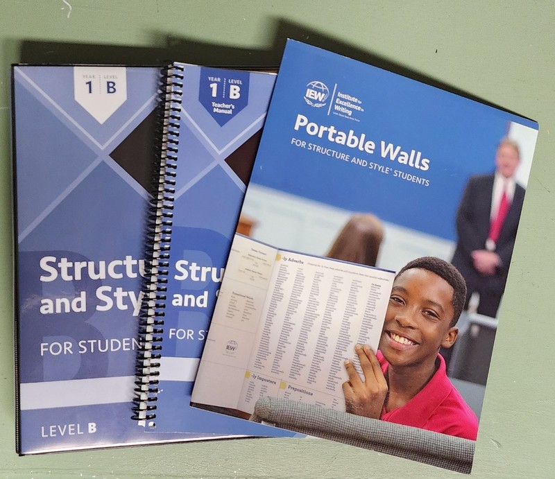 IEW Structure and Style for Students 1B Teacher’s Manual Binder used Packet
