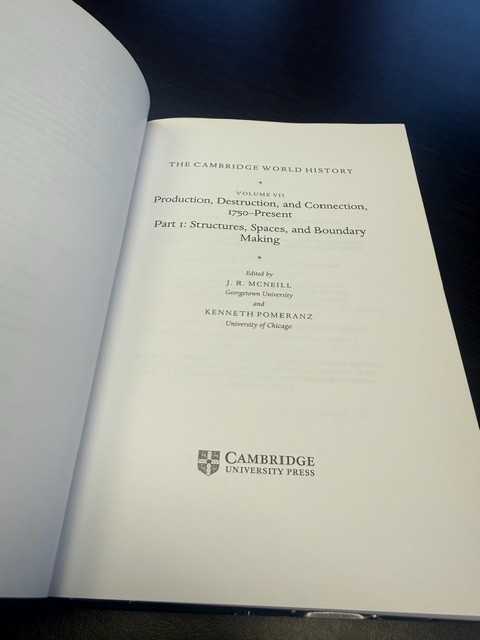 The Cambridge World History 3 Book Lot 1750-Present (Vol I/II) & 1200BCE-900CE gallery