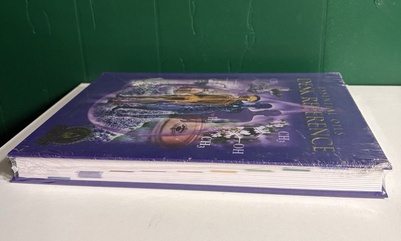 Essential Oils Desk Reference - Private Collection 1st Edition Hardcover Book gallery