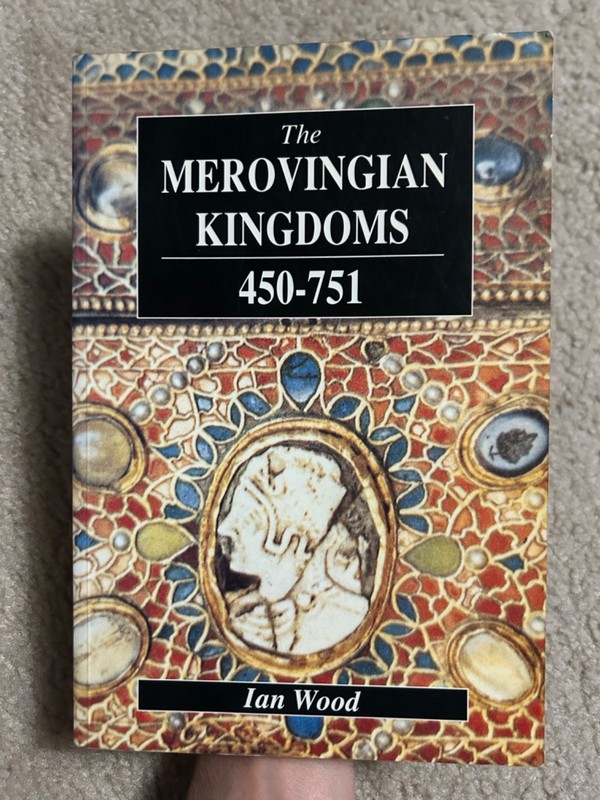 The Merovingian Kingdoms 450 – 751 – Paperback, by Wood Ian – book