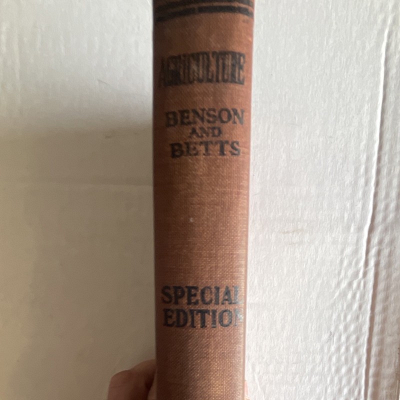 Agriculture: A Text for the School and the Farm Benson & Betts 1921 Hardcover gallery