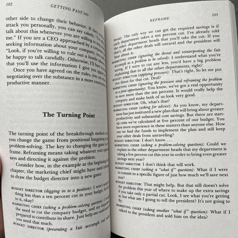 Getting Past No : Negotiating in Difficult Situations by William Ury (1993,... gallery