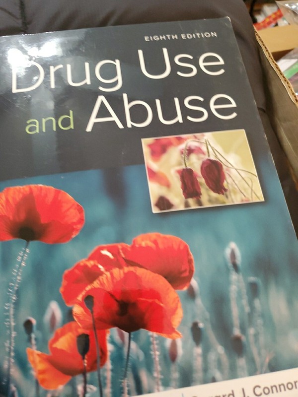 Drug Use and Abuse – Paperback, by Maisto Stephen A.; Galizio Mark; – Very Good