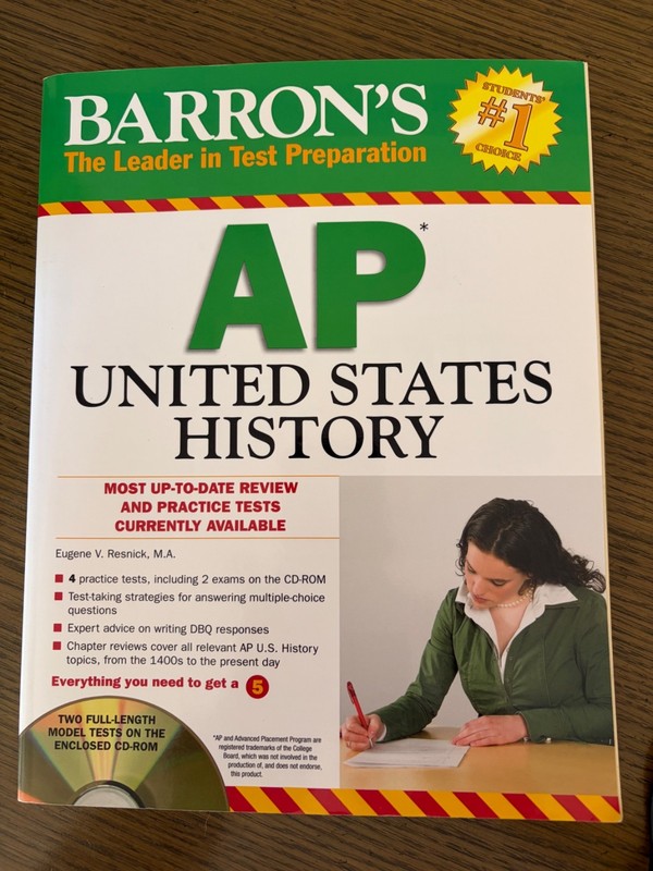 Barron’s AP United States History with CD-ROM Paperback Eugene V.