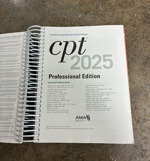 CPT Professional 2025 by American Medical Association (2024, Spiral) gallery