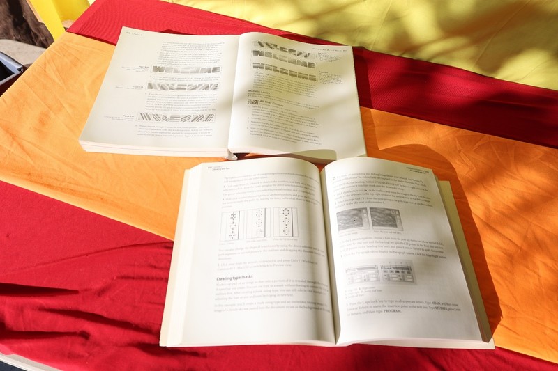 🔥 Adobe Illustrator 9 f/x Design + Illustrator 10 Classroom in a Book • 2-Book