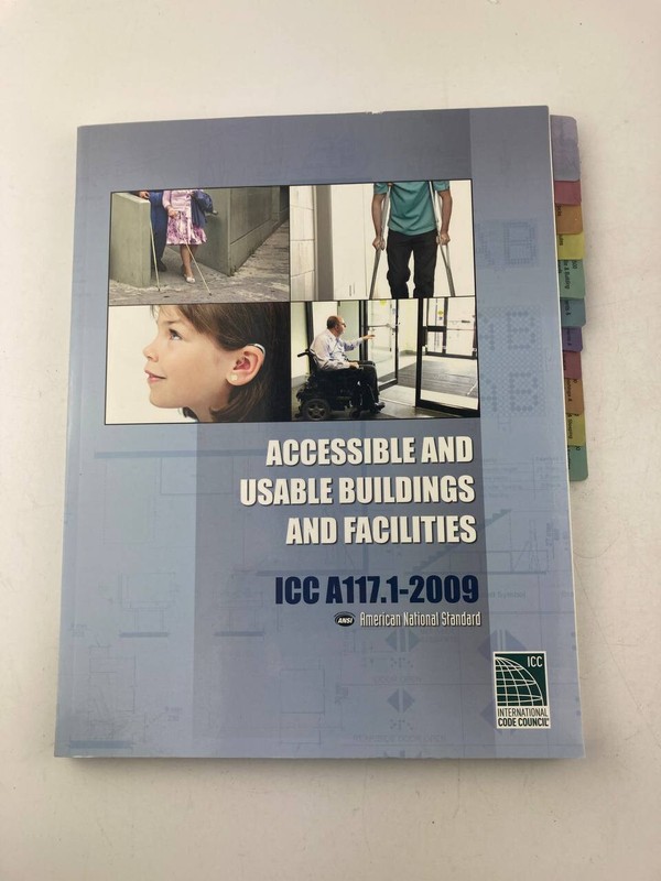 Accessible and Usable Buildings and Facilities ICC A117.1 2009 ICC Paperback