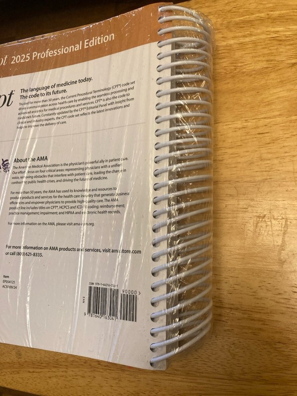 New CPT Professional 2025 by American Medical Association (2024, Spiral) gallery