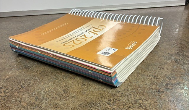 CPT Professional 2025 by American Medical Association (2024, Spiral) gallery