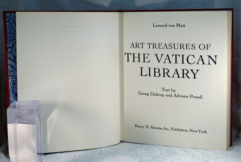 ART TREASURES OF THE VATICAN LIBRARY By Leonard Von Matt - Hardcover gallery