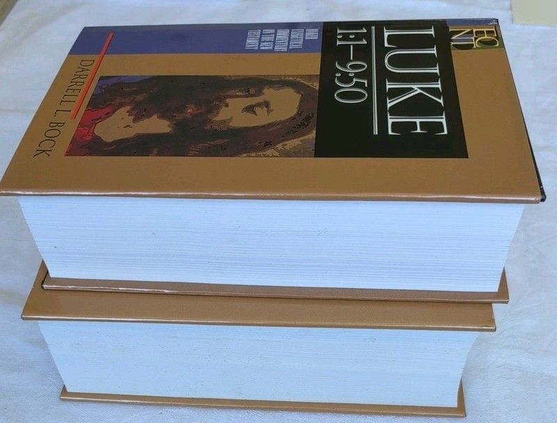 Baker Academic Luke 1:1-9:50 & 9:51-24:53 Darrell Bock Hardcover gallery