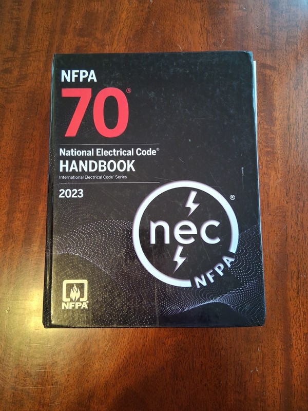NFPA 70, National Electrical Code Handbook : 2023 Edition
