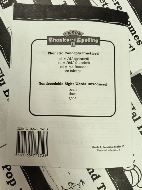 Saxon Phonics & Spelling Grade 1 B&W Decodable Readers 52 Book Set ELA gallery